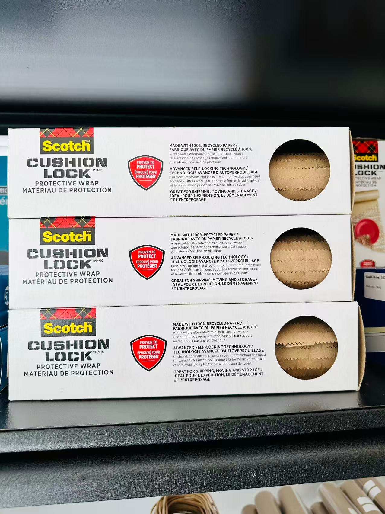 Scotch Cushion Lock